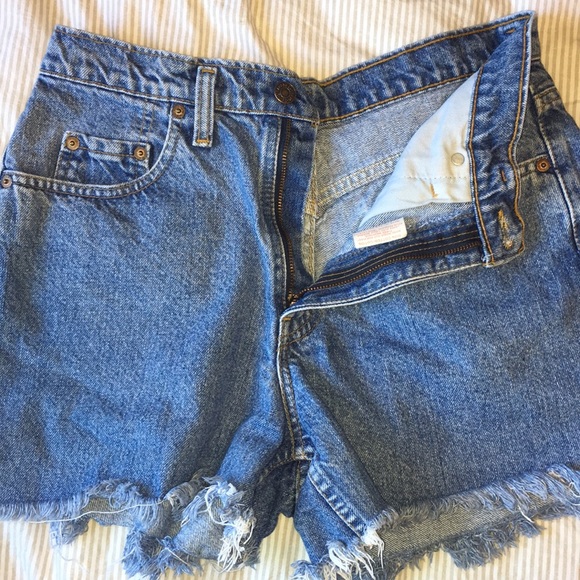 Levi’s Shorts - Picture 3 of 3